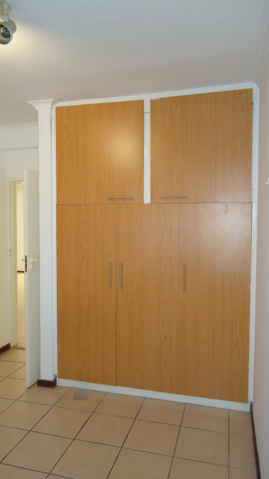 3 Bedroom Property for Sale in Gordons Bay Central Western Cape